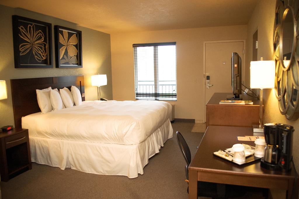 Unique Suites Hotel Charleston Екстериор снимка